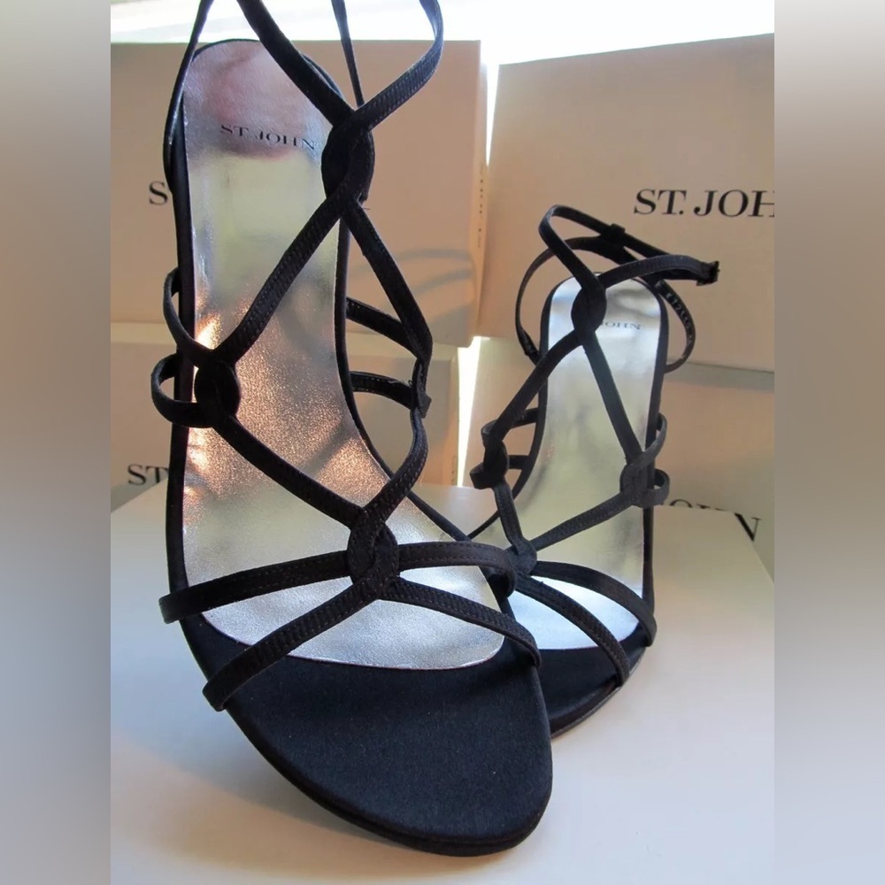 St. John heels size 7 - Picture 3 of 13